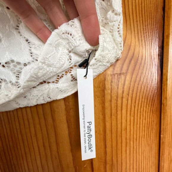 White Floral Fitted Bodycon Dress | Midi Lace - Picture 3 of 7